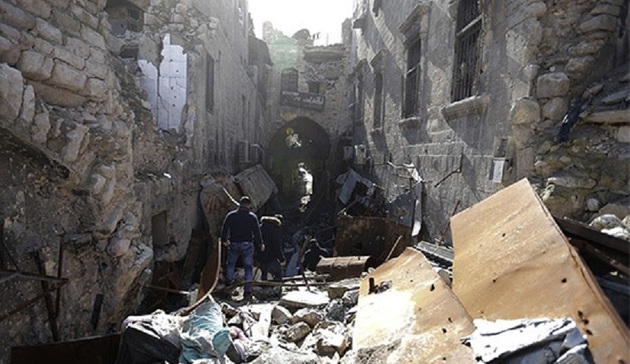 В Алеппо обрушился пятиэтажный дом, есть жертвы