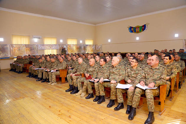 Армия Азербайджана завершила крупномасштабные учения