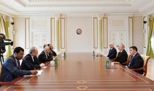 Ильхам Алиев принял главу Министерства по экономическим и финансовым вопросам Ирана