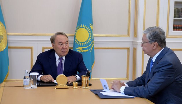 Токаев - президент, Назарбаев  пожизненный и несменяемый Лидер нации