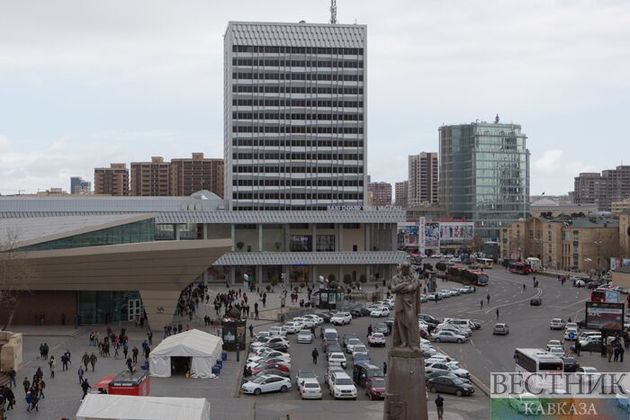 В Баку снизили цены на проезд в экспрессе до Гянджи