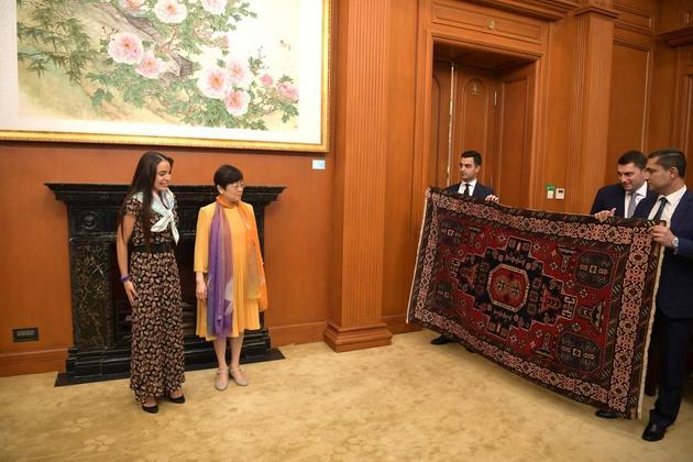 Лейла Алиева встретилась с председателем Китайской народной ассоциации дружбы 