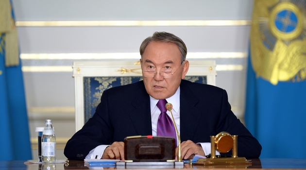 Нурсултан Назарбаев стал почетным сенатором Казахстана