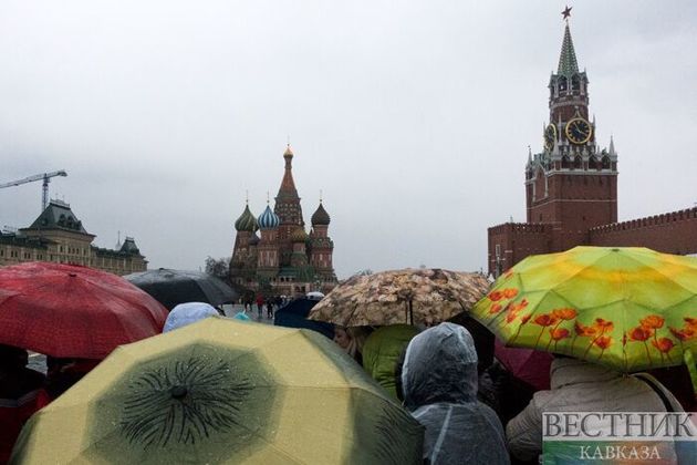 Жара и грозы: Москва празднует День России 