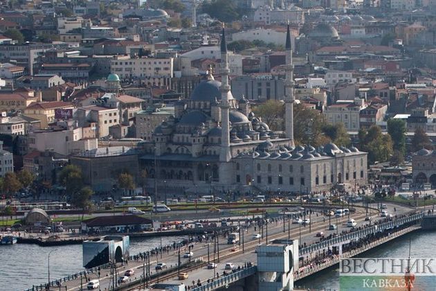 Добровольцы помогут туристам в историческом центре Стамбула
