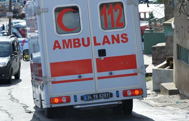 На юго-востоке Турции перевернулся микроавтобус, есть пострадавшие