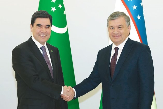 Лидеры Узбекистана и Туркменистана провели телефонные переговоры