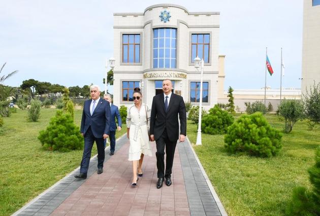 Ильхам Алиев и Мехрибан Алиева открыли ряд объектов в Пираллахинском районе