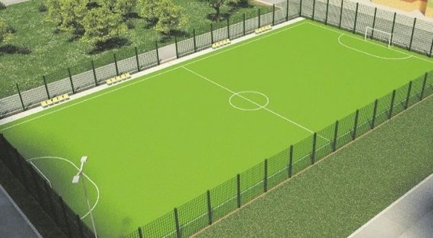 В курортной Теберде готовят к открытию первое искусственное футбольное поле