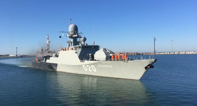 Корабли Каспийской флотилии ВМФ РФ прибыли в Актау