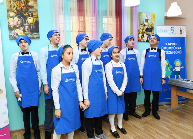 Мехрибан Алиева побывала в Центре реабилитации для детей с синдромом аутизма в Баку