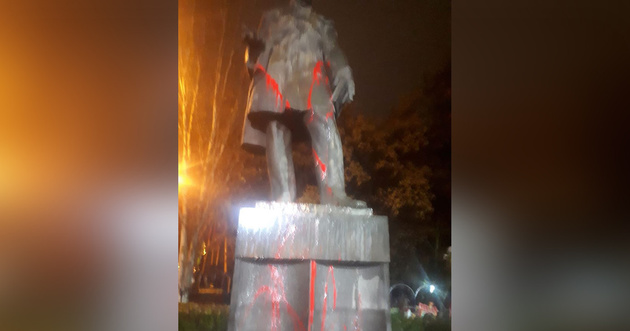 В центре Еревана осквернен памятник Александру Грибоедову 