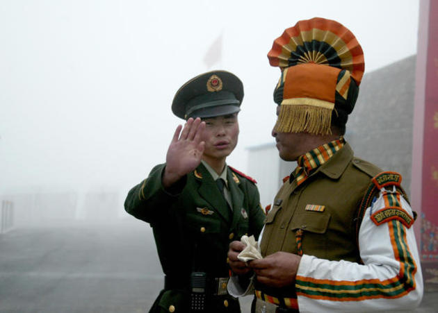 Индия и Китай затевают пограничное противостояние. Трамп хочет посредничать