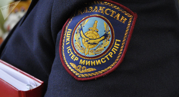 Водитель в Нур-Султане протаранил шлагбаум посольства России