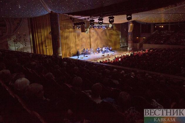 Заслуженный артист Азербайджана исполнит "Джаз для любимых" в Санкт-Петербурге