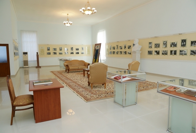 Мехрибан Алиева посетила дом-музей Мир Джалала Пашаева в Гяндже