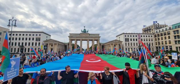 В Берлине проходит акция протеста против лжи об Азербайджане