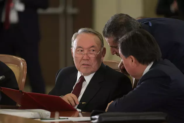 Назарбаев предупредил об опасностях "фрагментации мировой экономики"