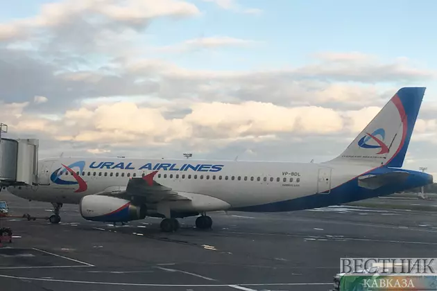 Пассажир "Уральских авиалиний" умер в полете из Москвы в Таджикистан