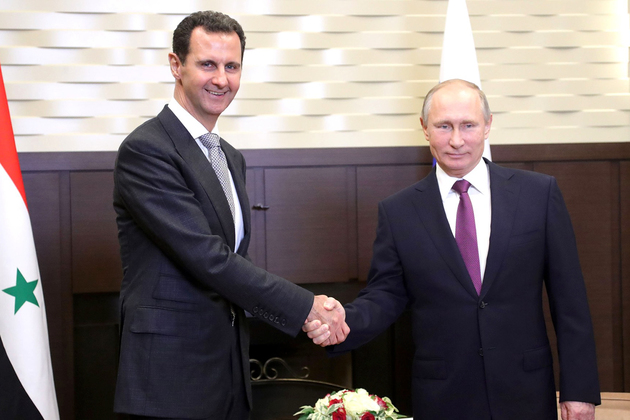 Асад живет на корабле под "российским надзором" - СМИ