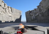 Памятник освободившим Ростовскую область донским и азербайджанским красноармейцам открыли на Самбеке 