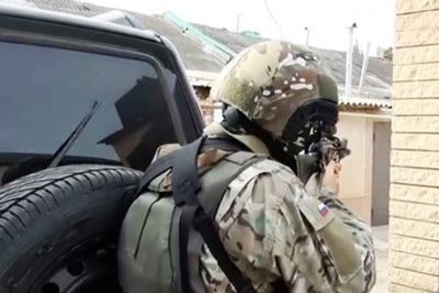 Силовики окружили дом с боевиками в Дербентском районе Дагестана