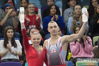 Джейд Кэри и Константин Кузовков получили Кубок AGF Trophy на Кубке мира по спортивной гимнастике в Баку