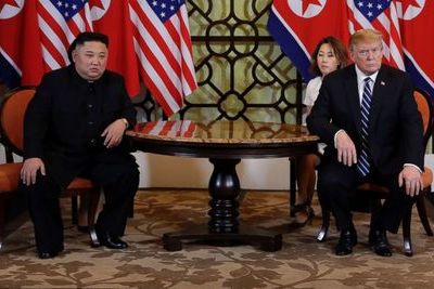 Ким Чен Ын и Дональд Трамп  в ожидании третьей встречи