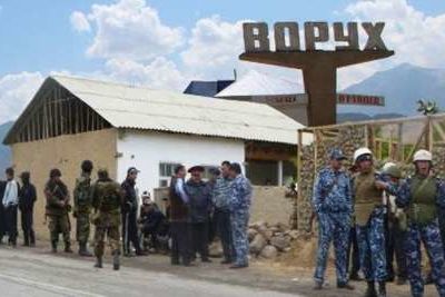Местные жители устроили перестрелку на границе Таджикистана и Киргизии