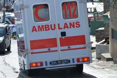 На юго-востоке Турции перевернулся микроавтобус, есть пострадавшие