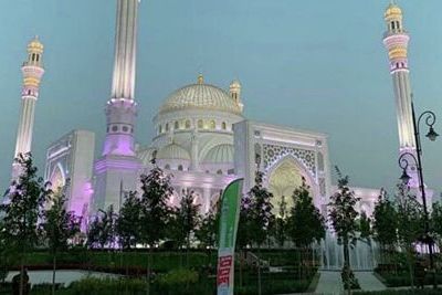 В Шали открыта рекордная мечеть &quot;Гордость мусульман&quot;