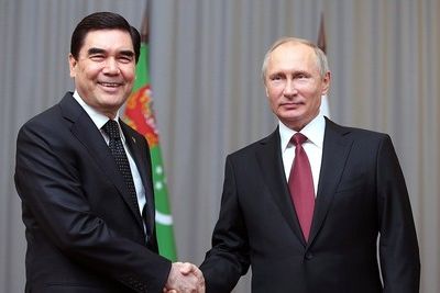 Путин и Медведев поздравили Бердымухамедова с Днем независимости Туркменистана  