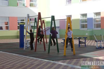 Россияне просят увеличить возраст детей, получающих выплаты в 10 тысяч рублей