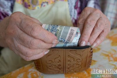 Российские власти направят более 15 трлн рублей против бедности 