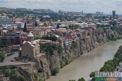 Мэрия остановила строительство дома в Тбилиси, где накануне обрушилась часть склона