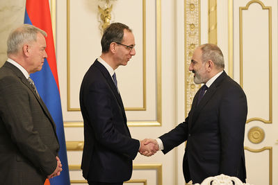 Руководители миссии ЕС в Армении встретились с Пашиняном и другими чиновниками