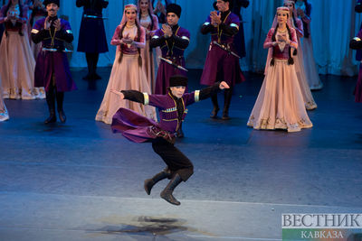 Как танцевали азербайджанцы