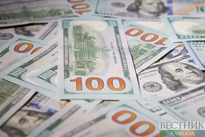 Доллар растет к 100 рублям