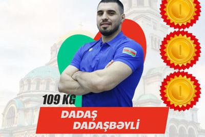 Азербайджанский спортсмен взял три золота на ЧЕ по тяжелой атлетике