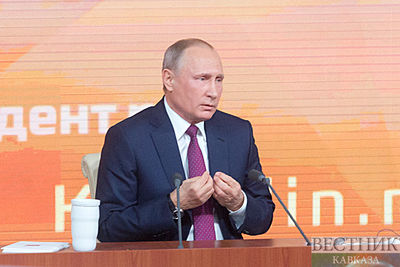 Путин: НКО должны работать на благо нации