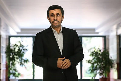 Ахмадинеджад готов уступить Западу, если получит ядерное отпливо
