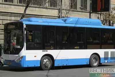 Дагестанцы помогли вытащить пассажиров из тонущего в Петербурге автобуса